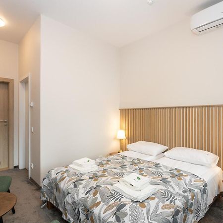 Moja Accommodation Kaunas Bagian luar foto