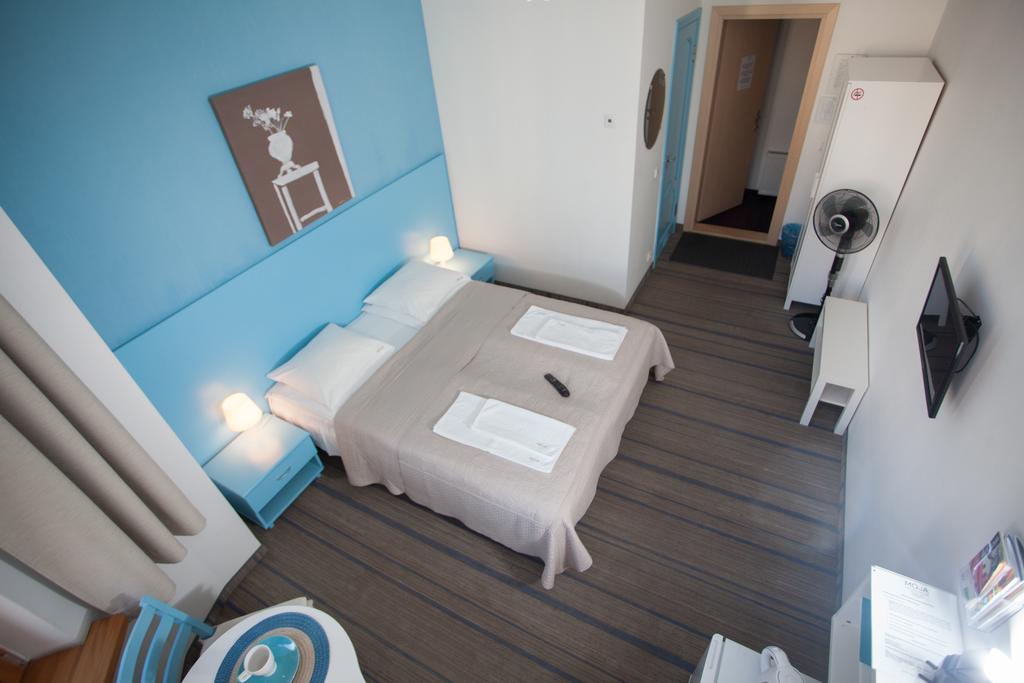 Moja Accommodation Kaunas Bagian luar foto